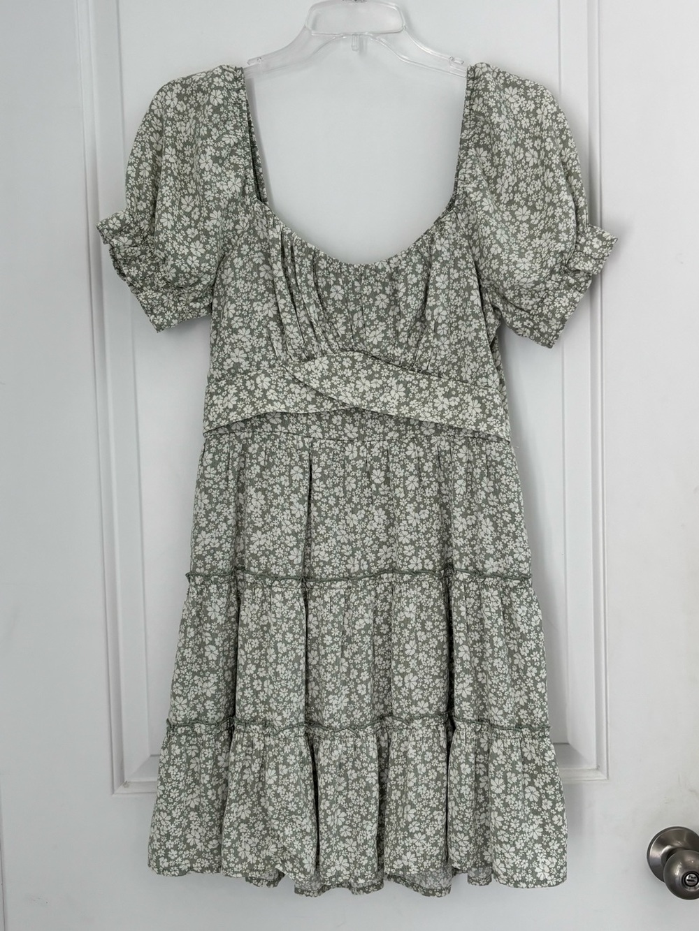 Trixxi Floral Puff Sleeve Tiered Mini Dress Green